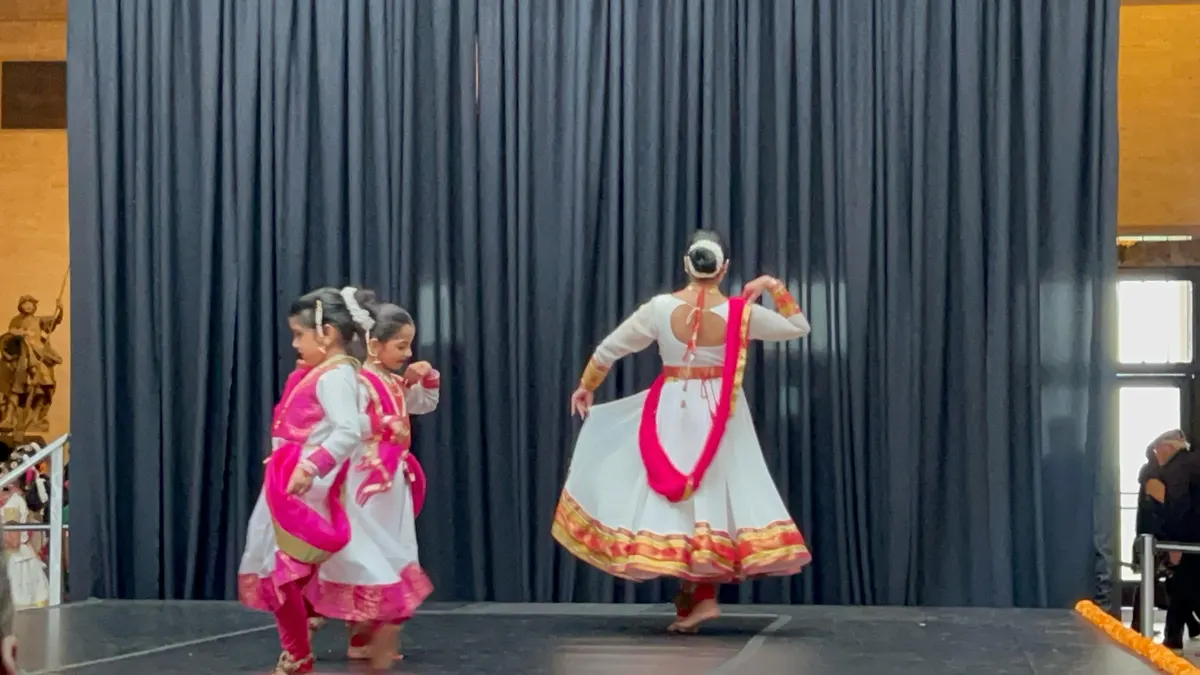 Passport to India 2025 - A Kathak moment from Passport to India at The Nelson-Atkins Museum of Art, Kansas City, with Surekha's community participation.